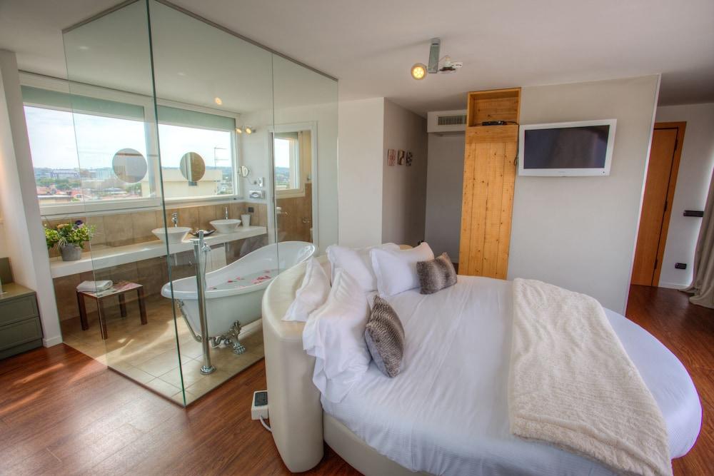 D-Place Hotel & Suite