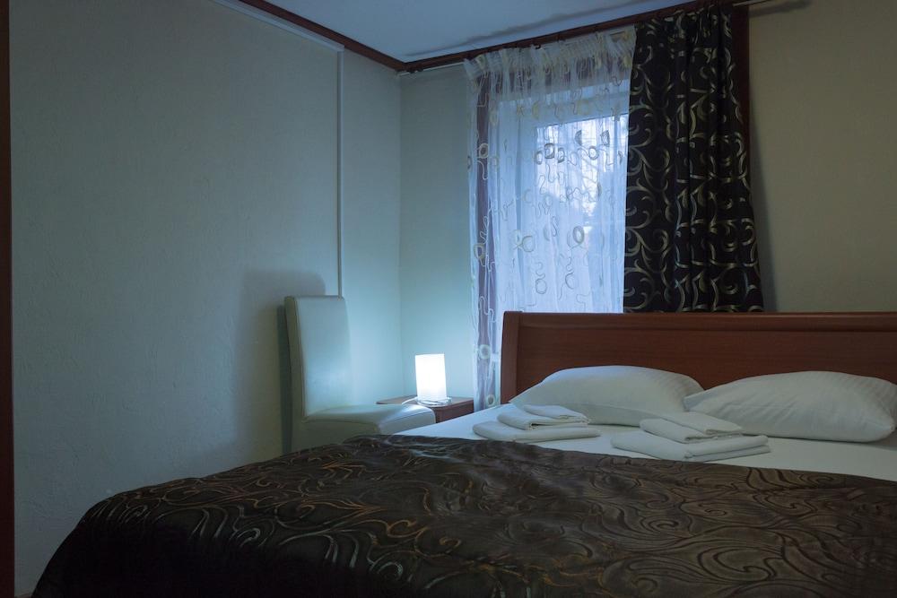 Guesthouse Elisa Zarkau