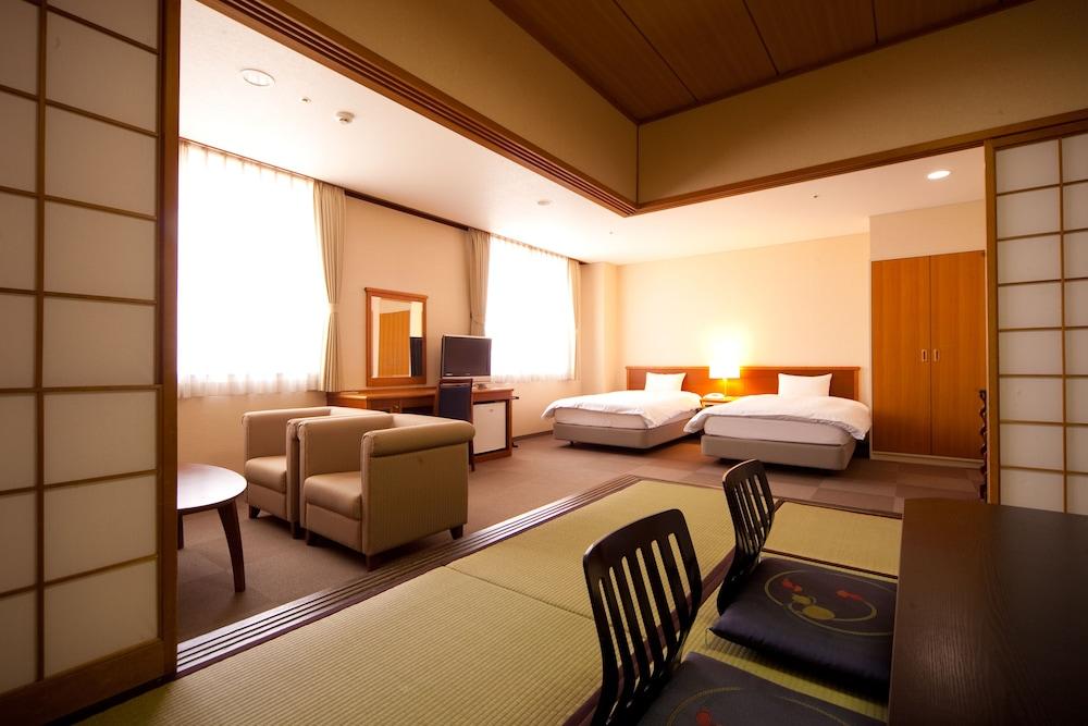 Kikunan Onsen UBL Hotel