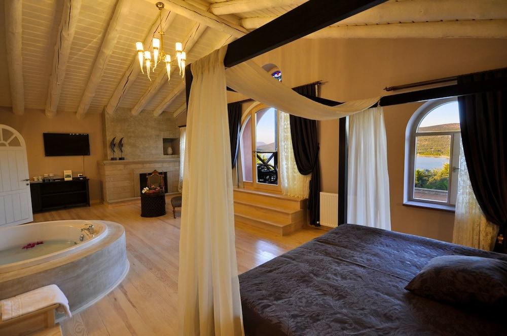 Oliviera Private Island Hotel – Kalem Island