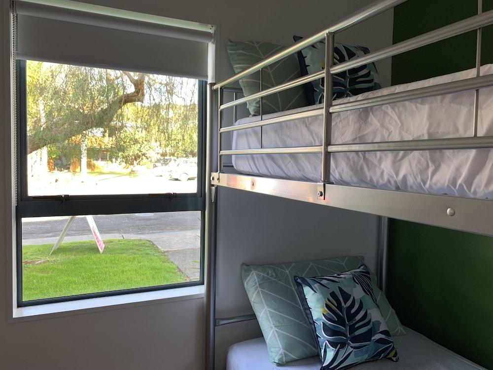 Peppertree Lodge - Hostel