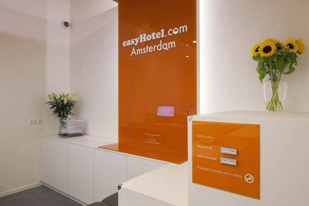 easyHotel Amsterdam City Centre South