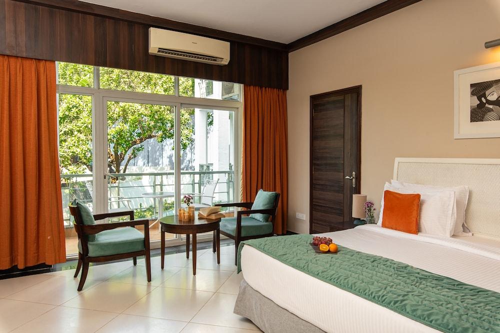 Living Room by Seasons Hotels