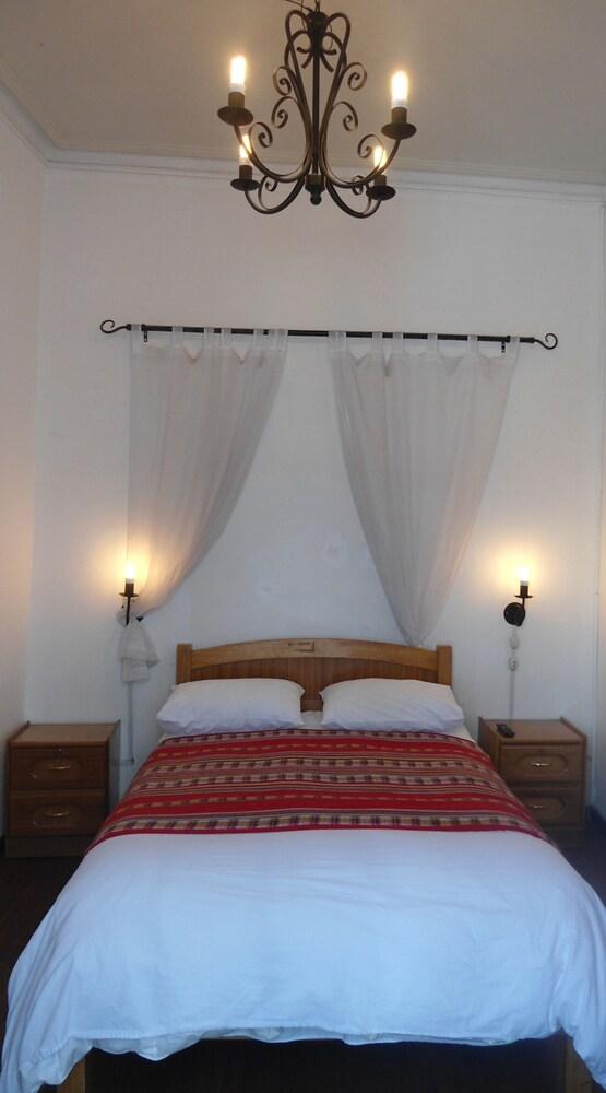 El Albergue Español Backpackers