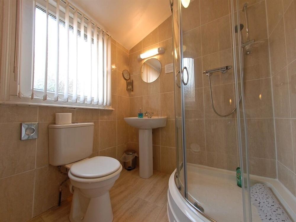 Chiltern Guest House