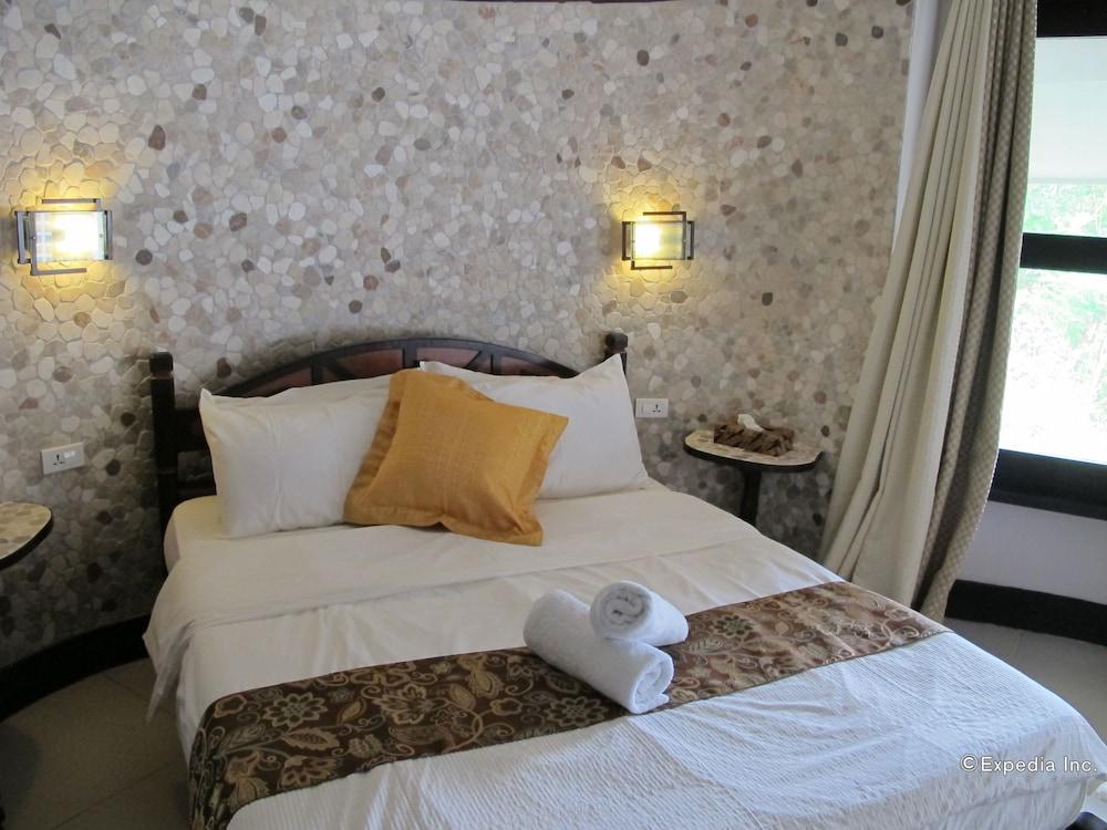 Utopia Resort and Spa