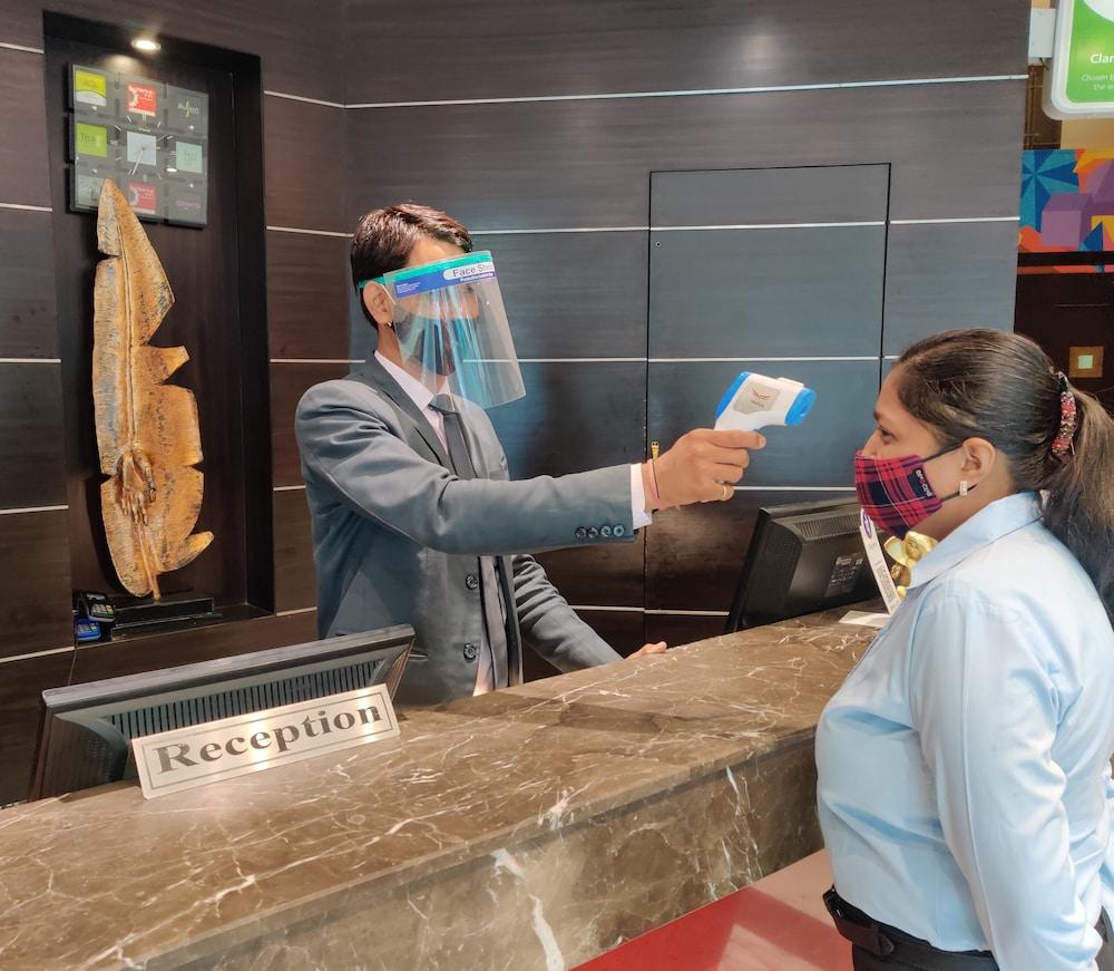 DS Clarks Inn Gurgaon