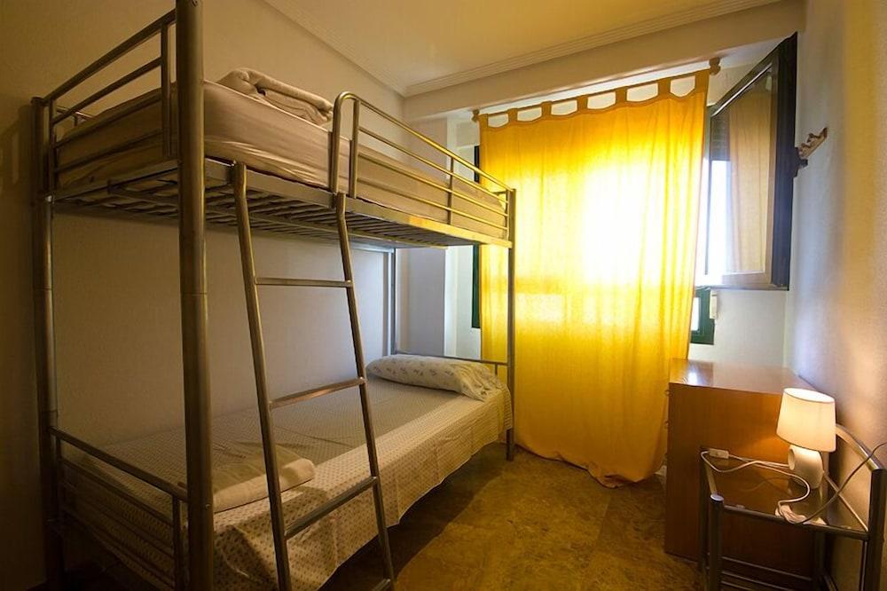 Oceanografic & Spa Apartments