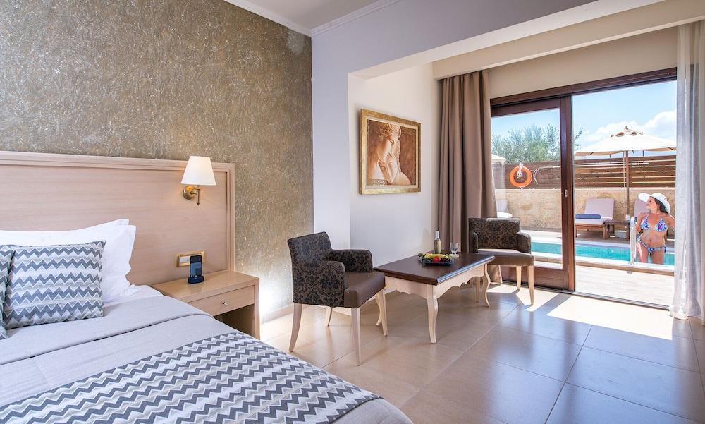 Cactus Royal Resort & Spa