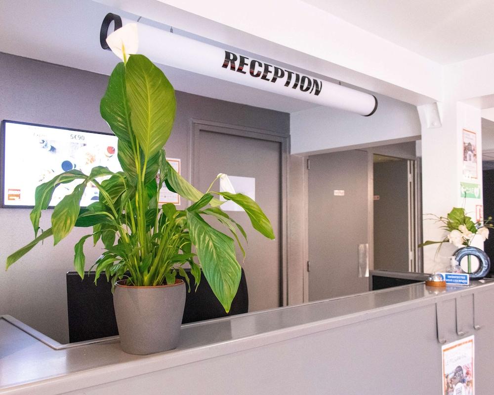 Enzo Trappes by Kyriad Direct