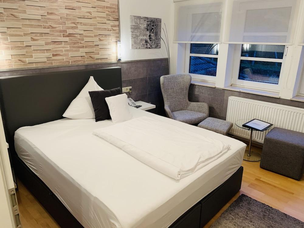 Schloss Hotel Landstuhl