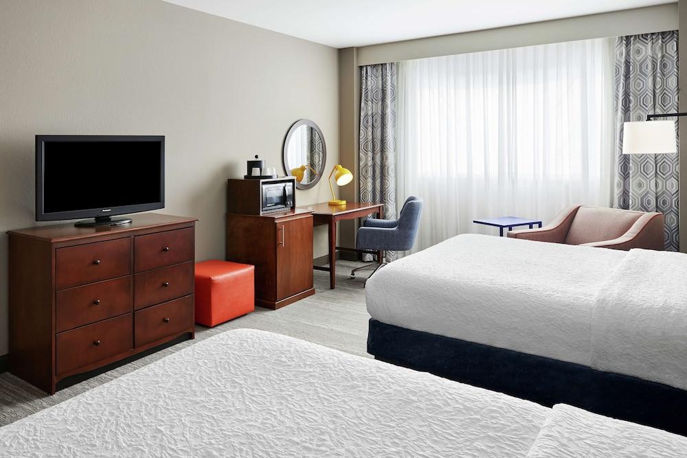 Hampton Inn & Suites Chicago/Mt. Prospect