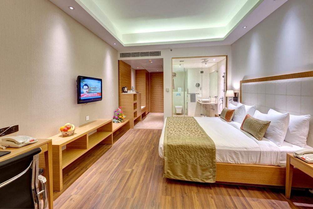 Pride Plaza Hotel, Kolkata