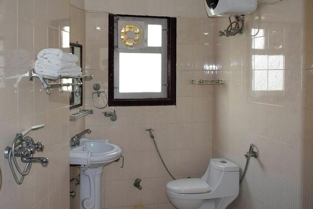 Tiger Safari Resort, Ranthambhore