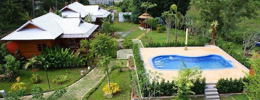 Thai Villa Resort