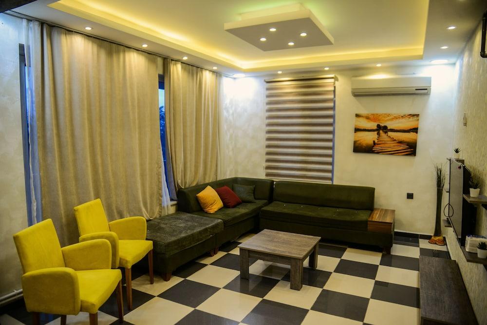 Sultan Murad Apartments