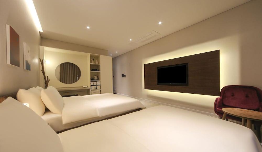 Hermon Hotel Gangseo