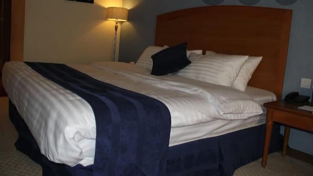 Reef Al Malaz Hotel International