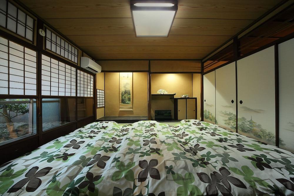 Hannari Kiyomizugojo