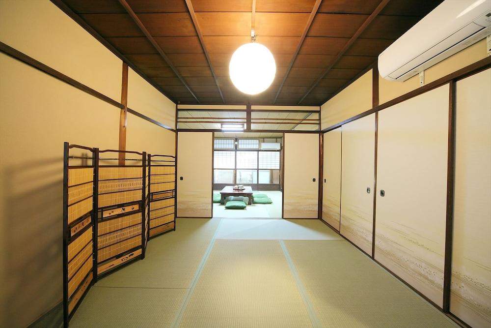 Hannari Kiyomizugojo