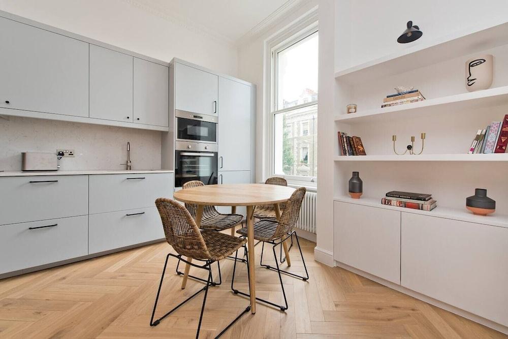 Modern, Chic 1-bed in Notting Hill