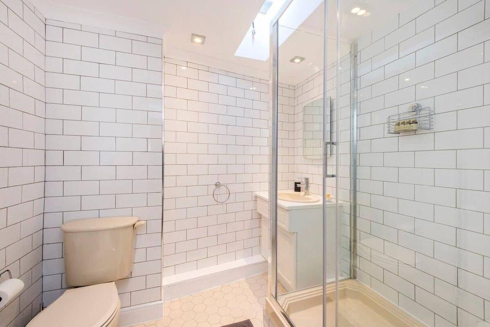 2 Bed Apartment, Notting Hill