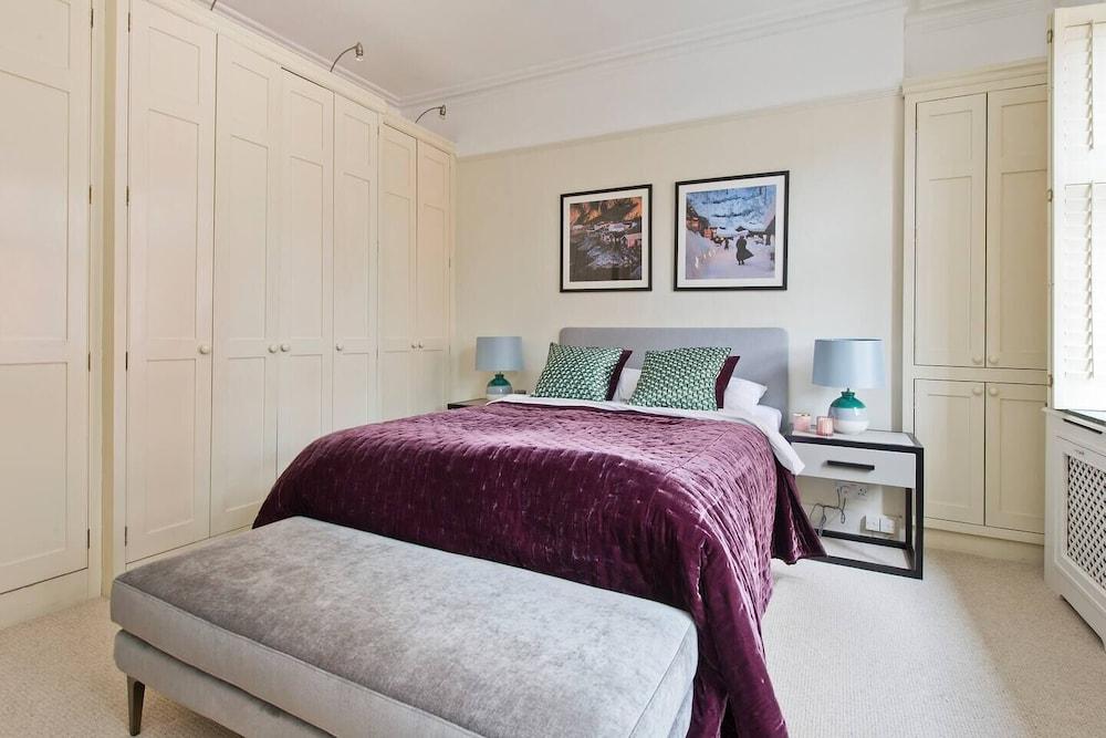 Luxurious 2-bed Apartment