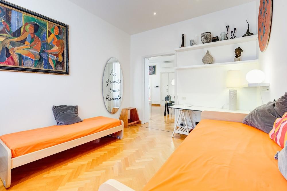 Colosseum Terrace Apartment