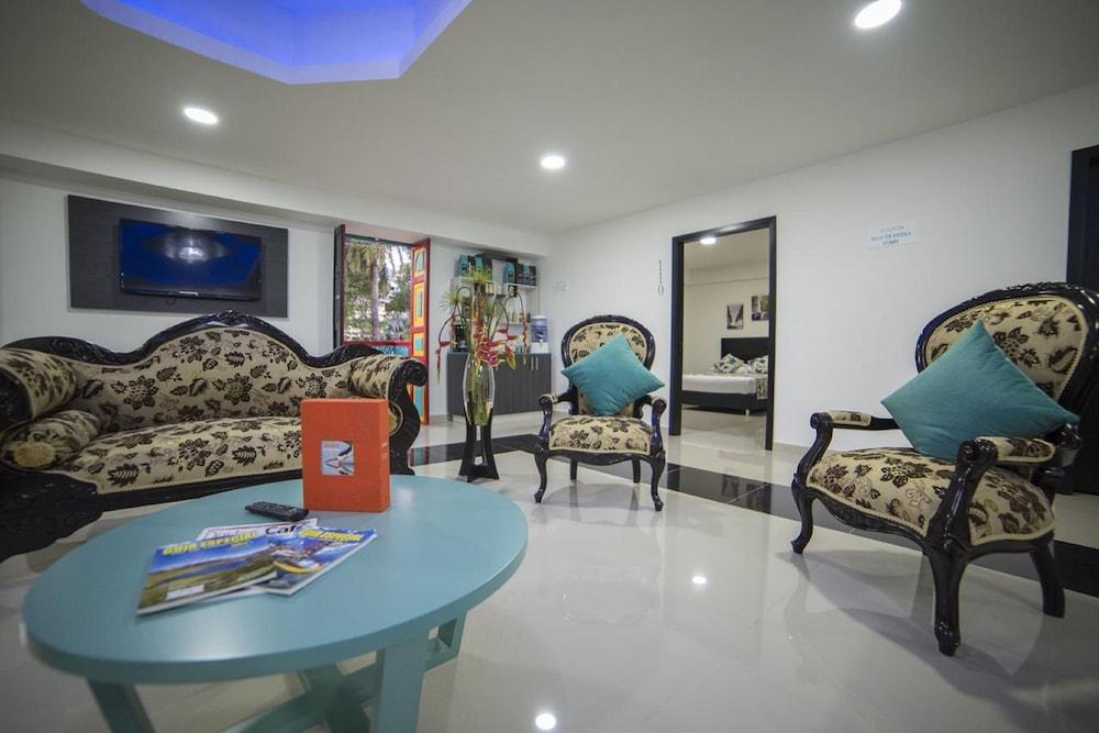 Hotel Santuario Plaza