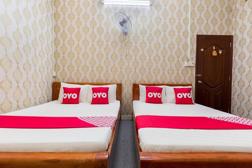 OYO 993 Trinh Ngoc Hotel