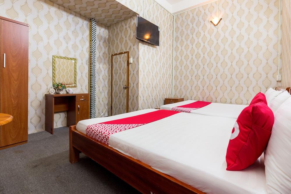 OYO 993 Trinh Ngoc Hotel