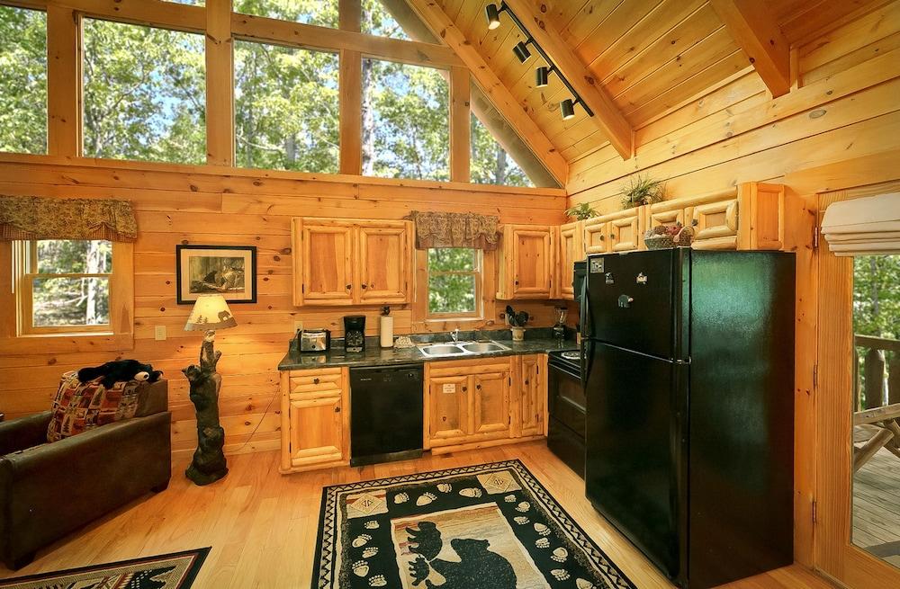 American Treehouse #1708