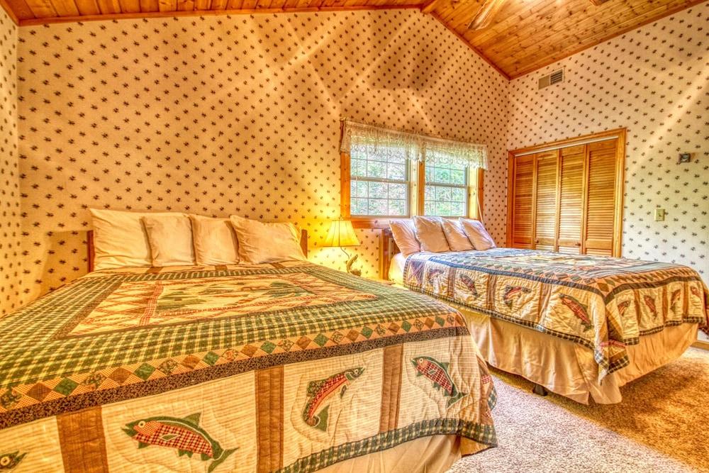 Angler's Perch #2523