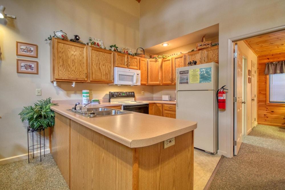 Mountain Hideaway #338