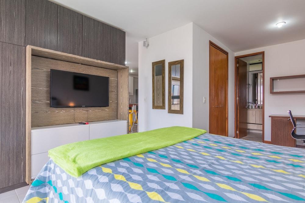 Modern Loft - Golden Mile by Nomad Guru