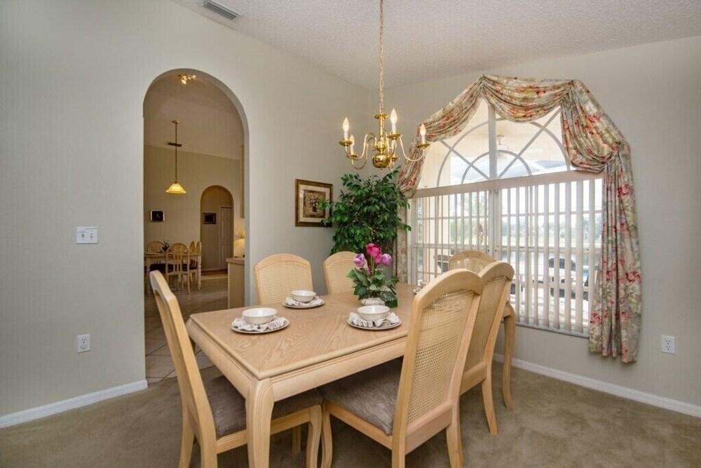 4 Bedroom 3 Bathroom Pool Villa