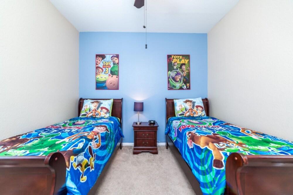 3 Bedroom Condo 2821al