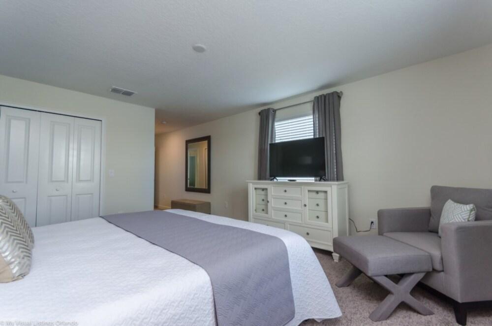 Ultimate 5 Bedroom 5 Bathroom Property