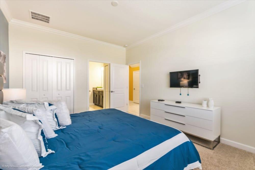 hazard Villa Champions gate 3