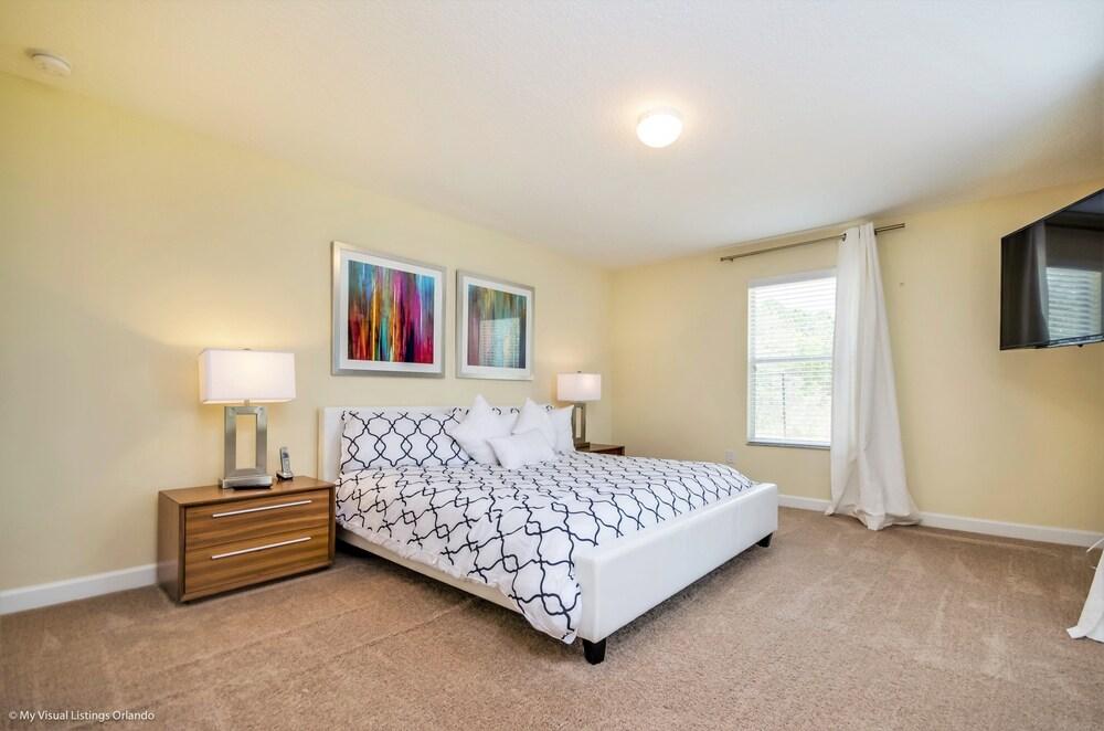 Fantastic Resort 5 Bed 5 Bath Villa With Pool