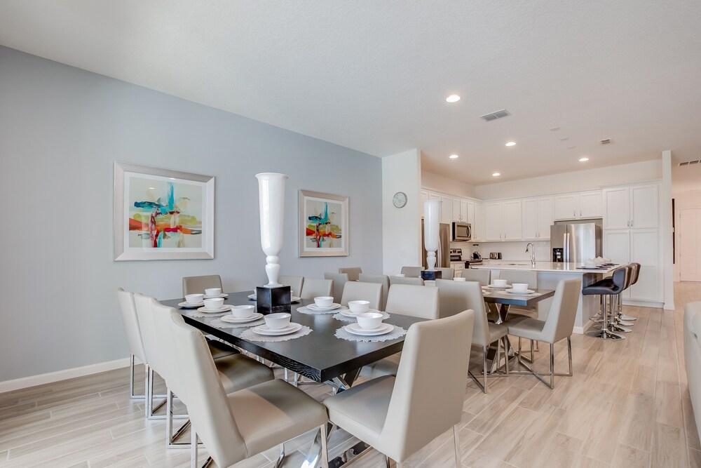 Oakgrain Villa Solterra