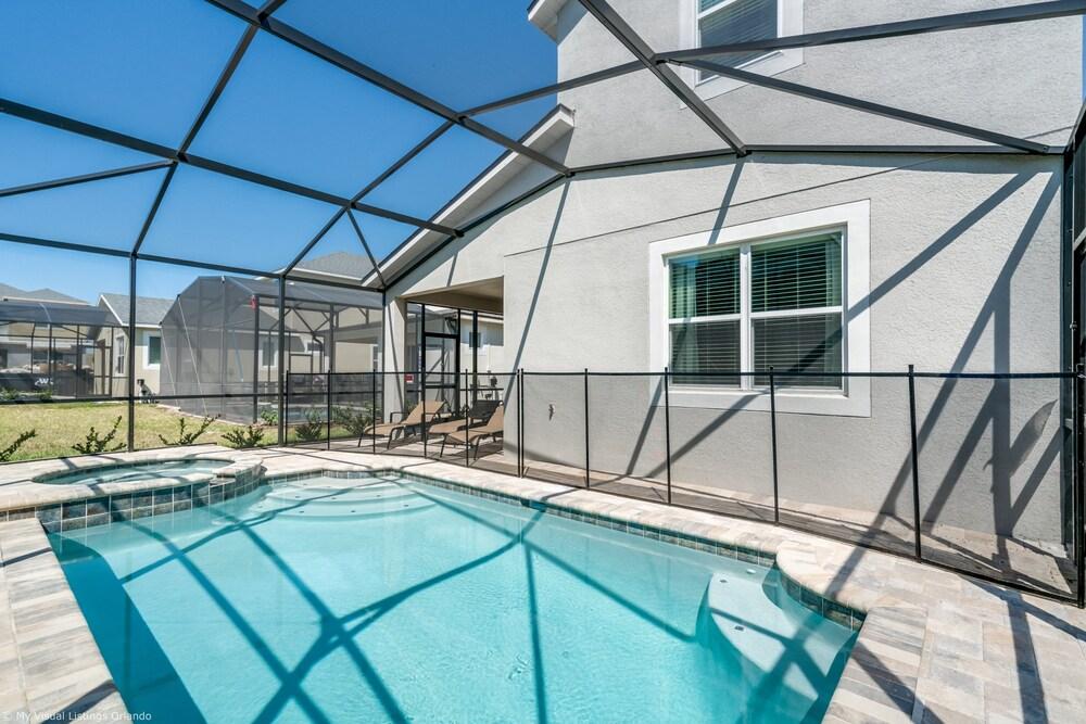 Egret Mills Villa Solara