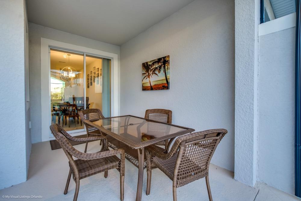 Stinger Drive villa 8953 Champions Gate