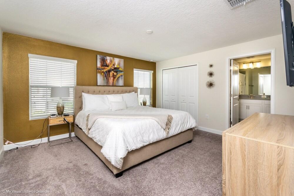 1571pd Champions Gate Community