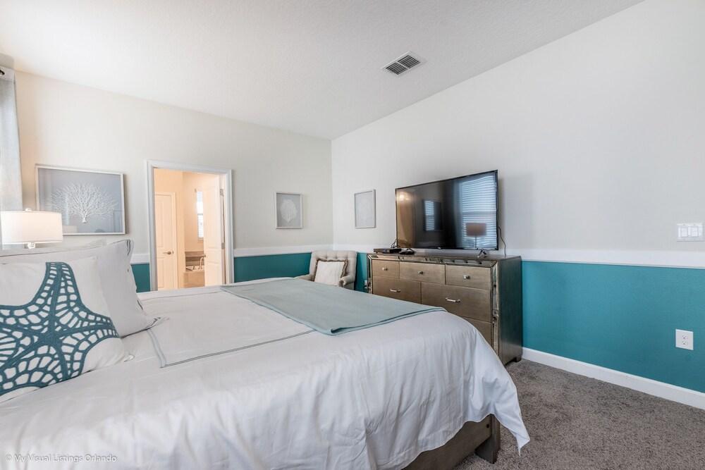 Interlocking Drive Villa Champions Gate