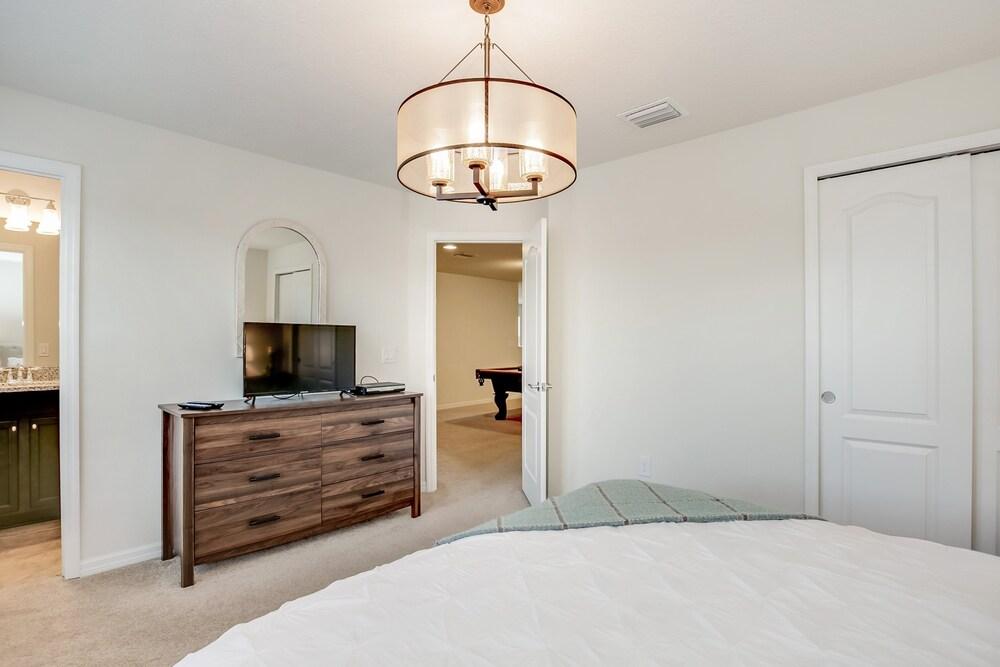 Corrocodova Villa Windsor at Westside 1