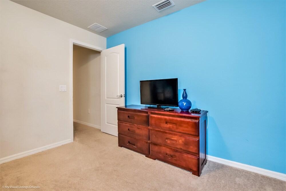 Malta Terrace Villa Windsor at Westside