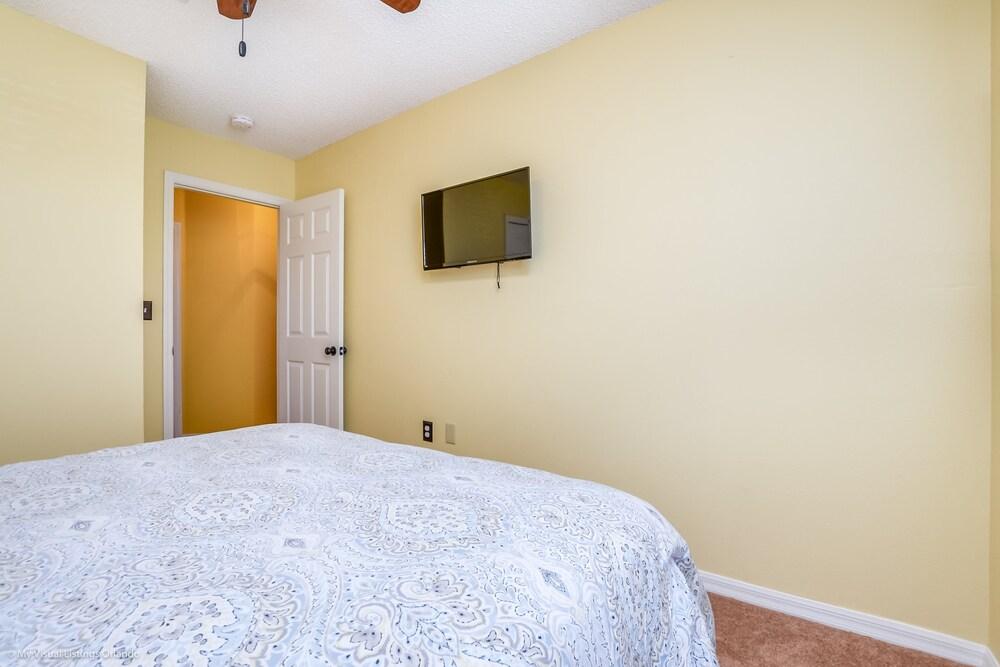 2782skp Emerald Island Resort