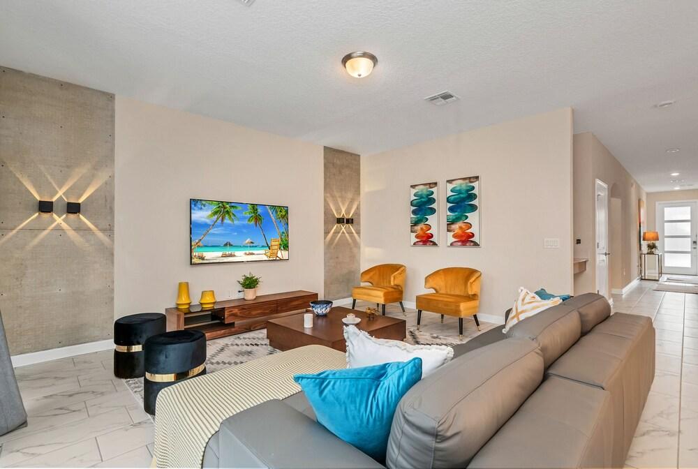 Bookmark Villa Storey Lake