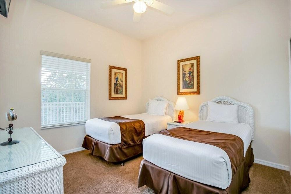 Rumred Condo Bahama Bay